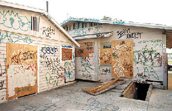 vandalized foreclosed house in Santa Ana, CA