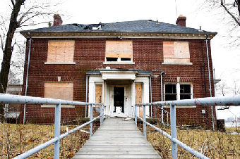 distressed home