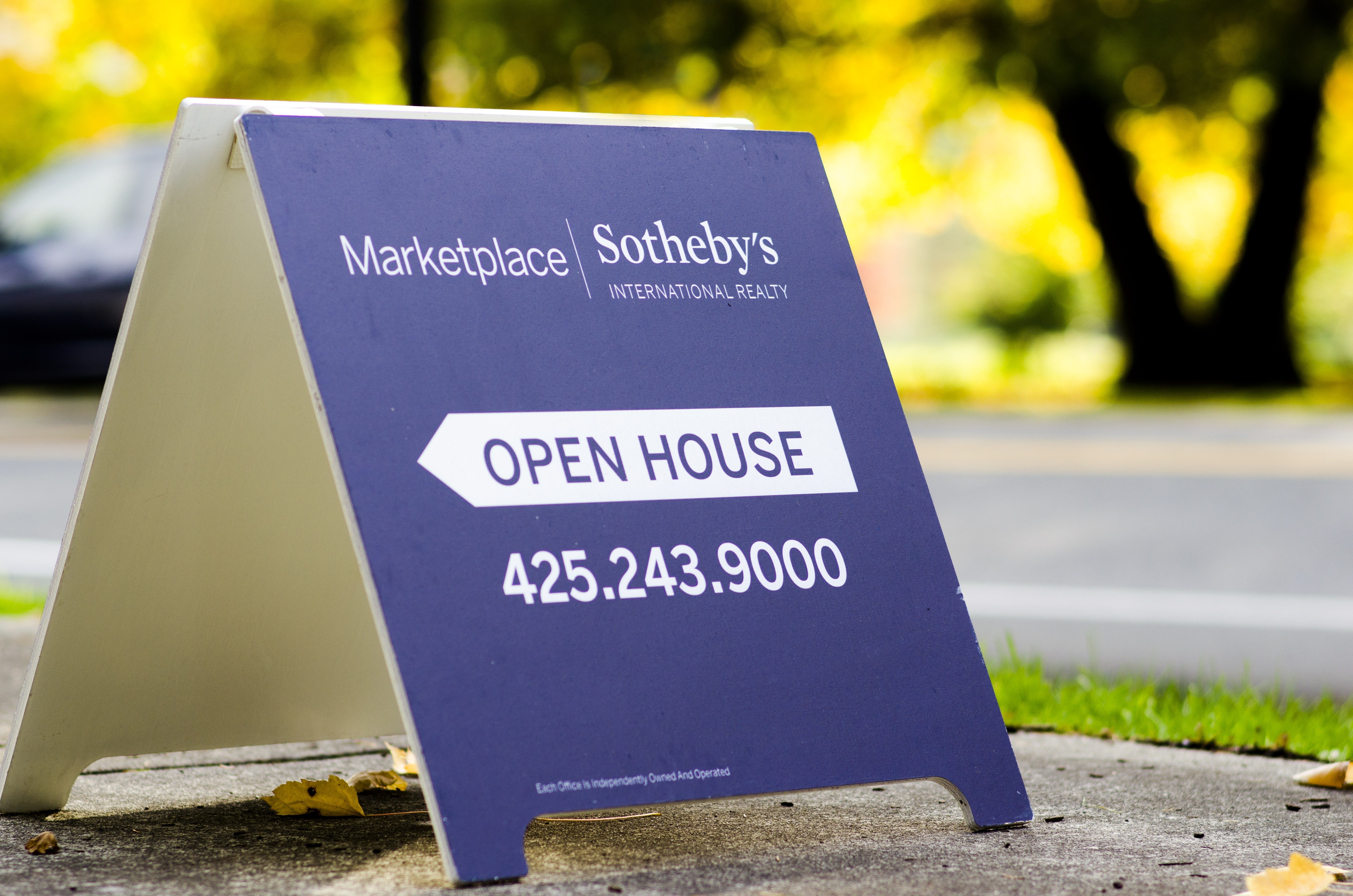 For sale house sign